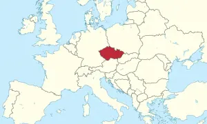 Carte de l'Europe. La République tchèque, où se trouve Prague, est située à l'est de la France, entre l'Allemagne et la Pologne.