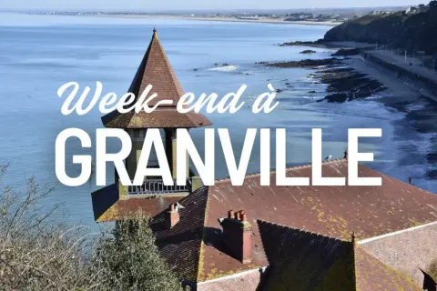 Vue panoramique de Granville avec la mer et la côte. Un week-end à Granville promet des découvertes.